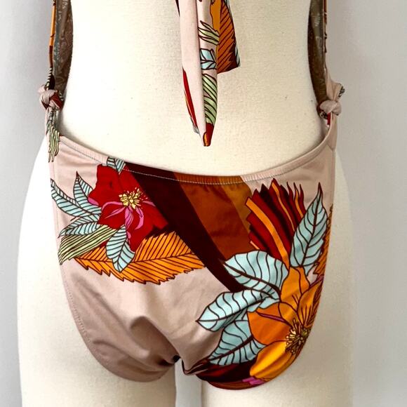 Free People Fp Beach Sharon Printed One-Piece Swimsuit in Botanical Motif L NWT - Picture 9 of 12